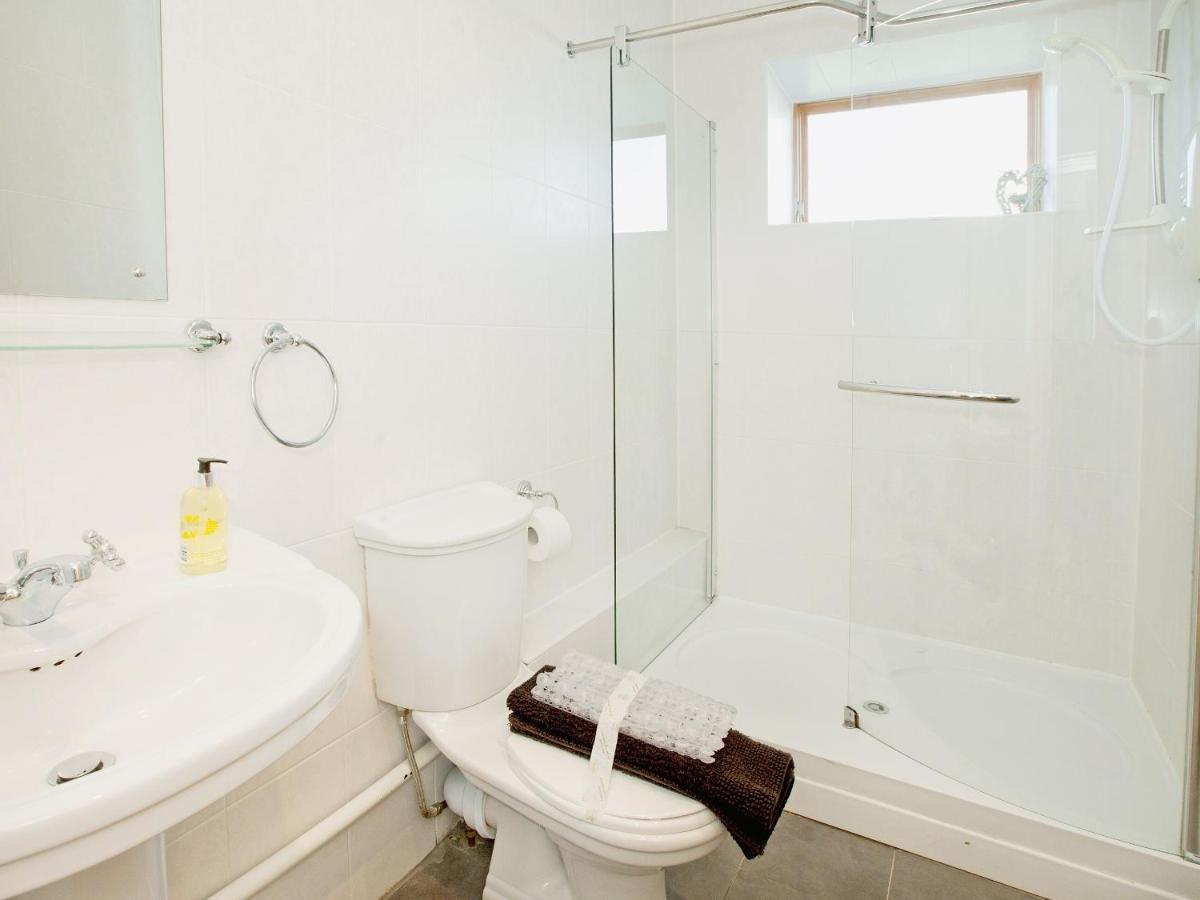 Glan Y Mor 1 Villa Триадър Екстериор снимка