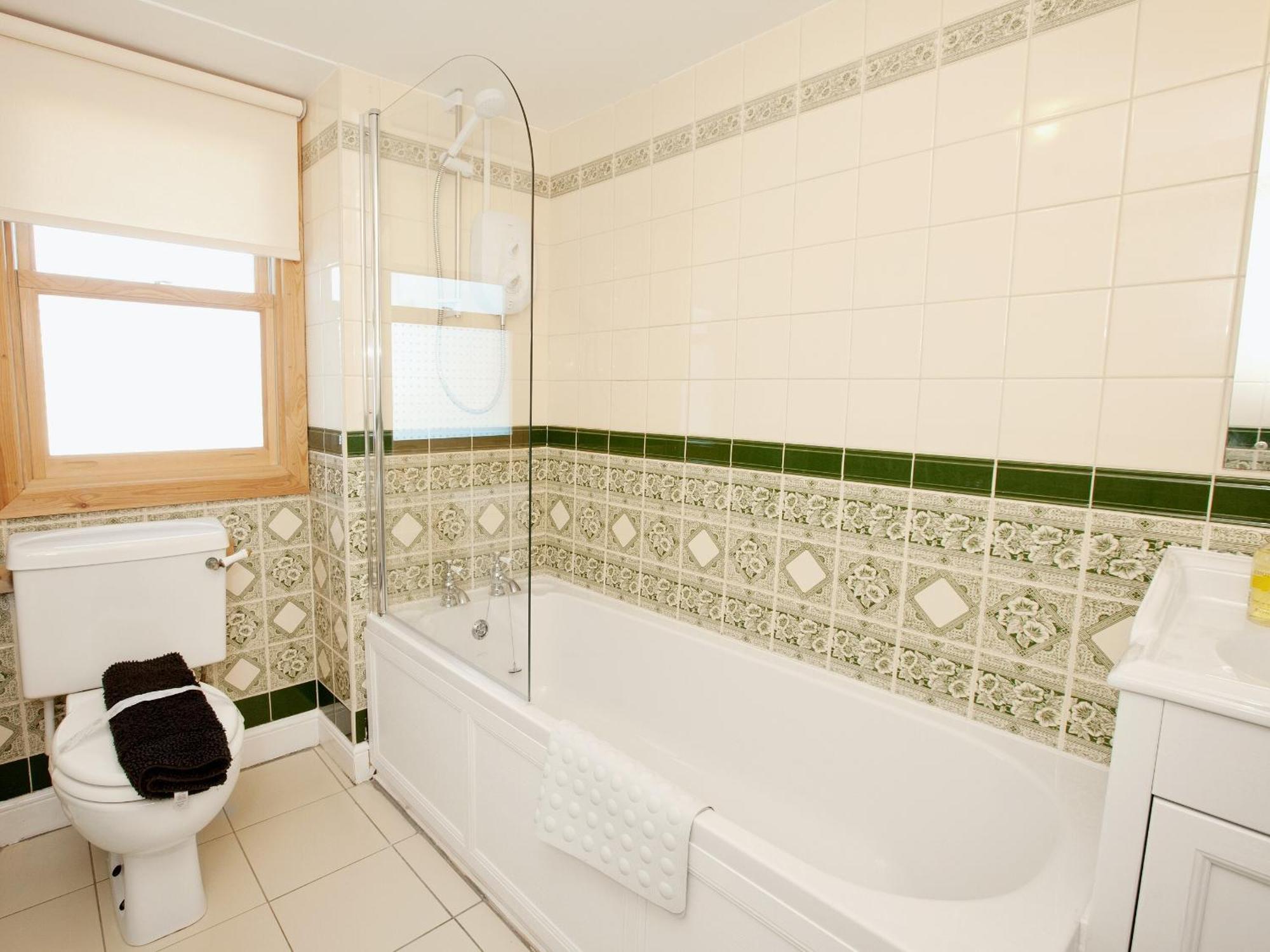 Glan Y Mor 1 Villa Триадър Екстериор снимка